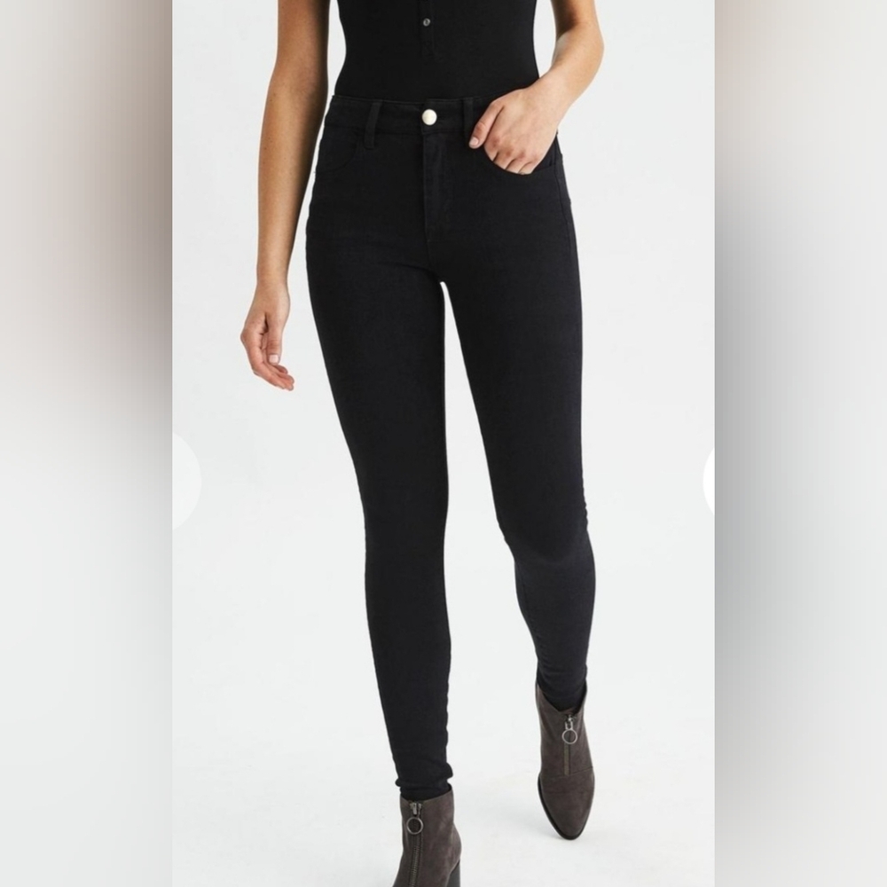 Black Skinny Jegging Jeans